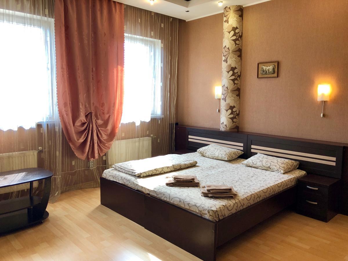 Hotel Miami Harkov Kültér fotó